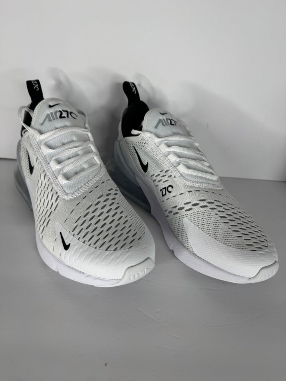 Nike Air Max 270 Sneaker Shoe White Black Men's Size EU 42 US 8.5 NIB - Picture 3 of 7